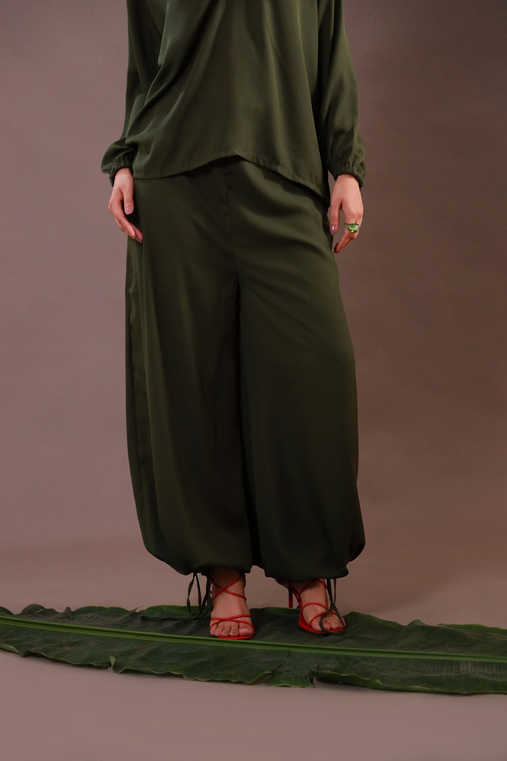 The Zayra Luxe Set – Olive Essence